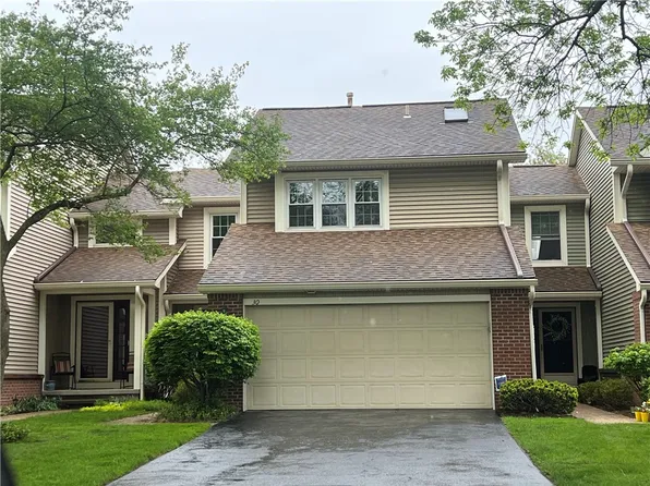 30 Montpelier Cir, Rochester, NY 14618