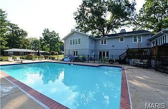 2nd image of 10201 Thornwood Dr