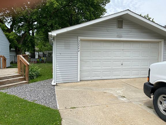 3rd image of 32242 Hillsdale Ct