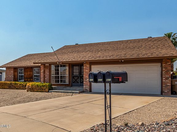 5th image of 8806 N 105TH Lane