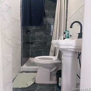4th image of 124 S 11th Avenue