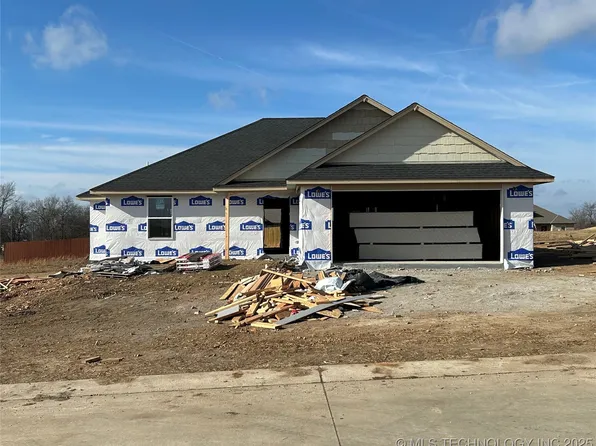 1911 N Everly Dr, Tahlequah, OK 74464