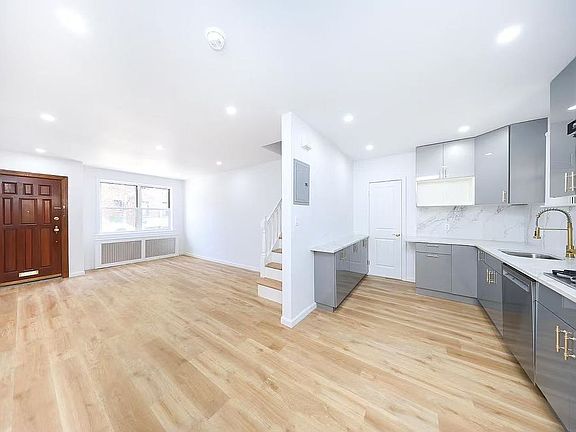 5th image of 1484 E 16th St