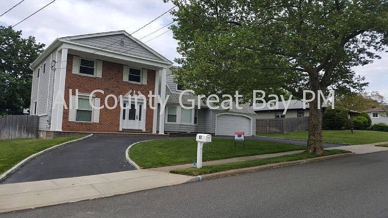 1st image of 17 Rodney St