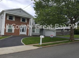 17 Rodney St, Port Jefferson Station, NY 11776