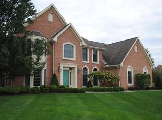 836 Beechwood Dr, Tipp City, OH 45371