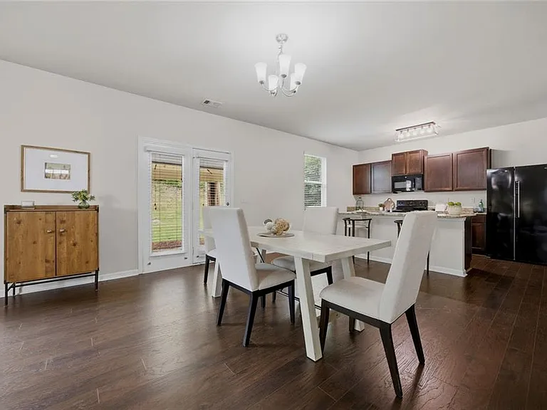 3110 Boxwood Xing — Photo 7
