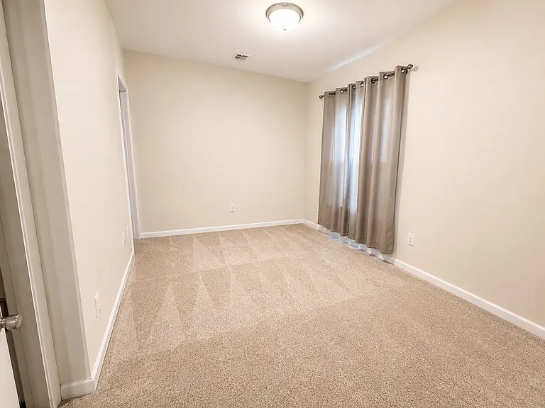 3550 Graham Way — Photo 10