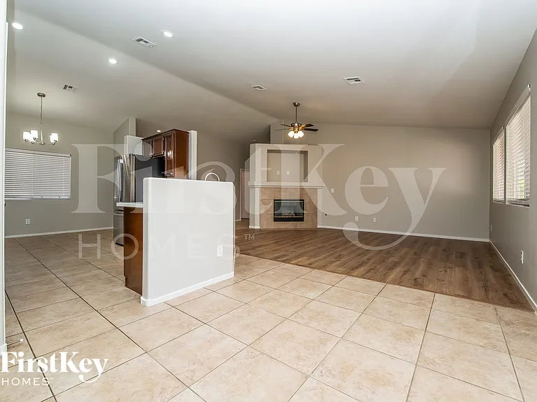 635 Dry Valley Ave — Photo 5