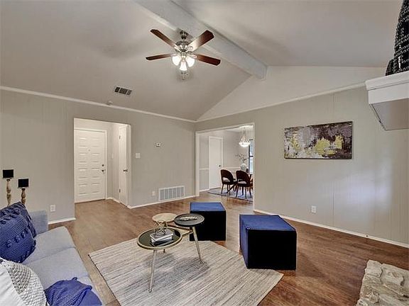 5th image of 102 Parkway Dr
