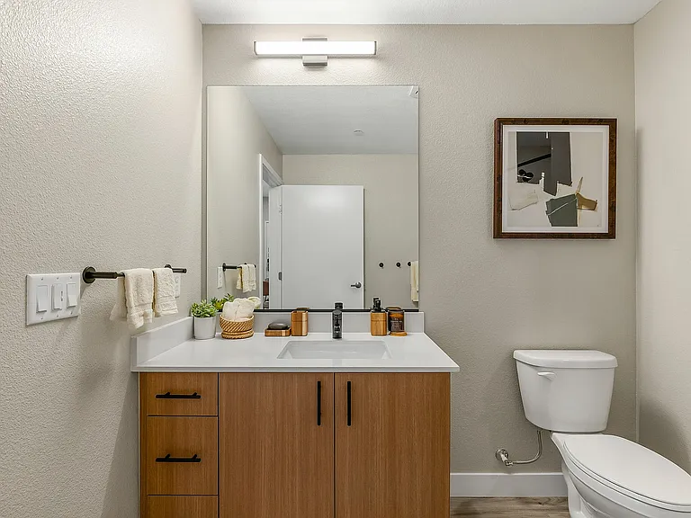 195-web-or-mls-775-n-6th-st