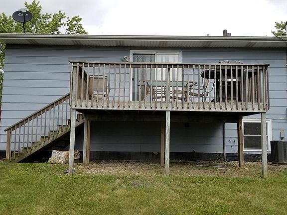 3rd image of 21816 Olivia Ave