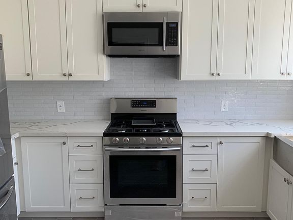 2nd image of 9756 W Olympic Blvd