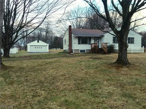 6165 Warren Sharon Rd, Brookfield, OH 44403