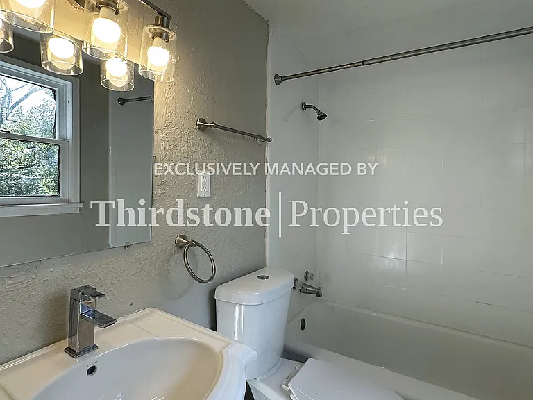 92 W 55th St #B — Photo 16