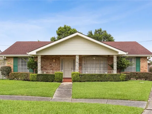 142 E Randall Ct, Gretna, LA 70053