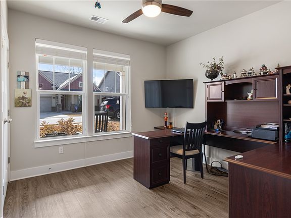 5th image of 502 Dewy Meadows Dr