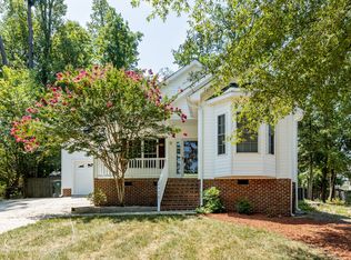 2928 Pinehurst Dr, Raleigh, NC 27604