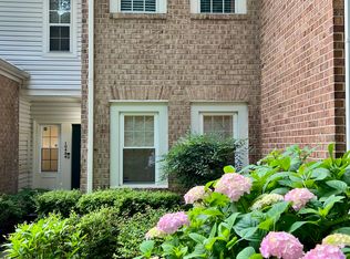 10484 Parthenon Ct, Bethesda, MD 20817