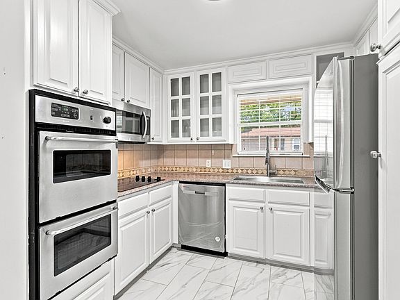 5th image of 6705 Nola Ct