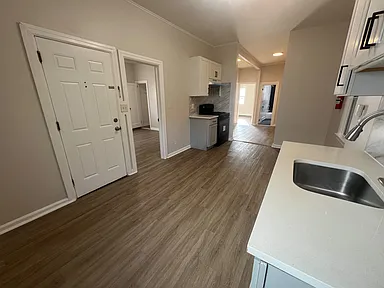 95 Cedar St #95-1 — photo 2 of 8