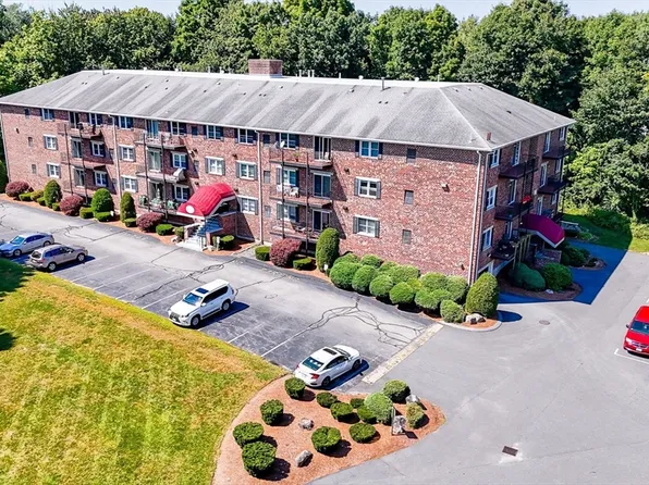 14 Dallas Dr Unit 206, Dracut, MA 01826