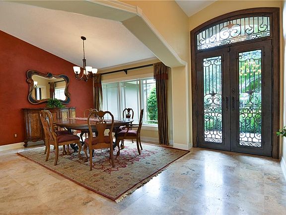 2nd image of 6625 Crenshaw Dr