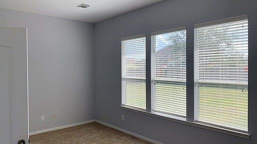 4th image of 2975 Windy Briar Ln