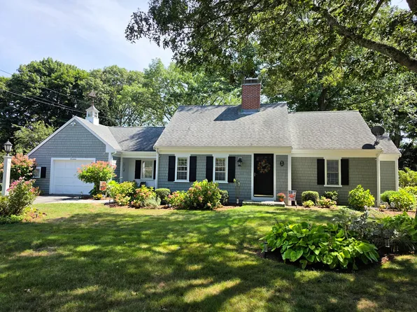 17 Captain York Road, South Yarmouth, MA 02664