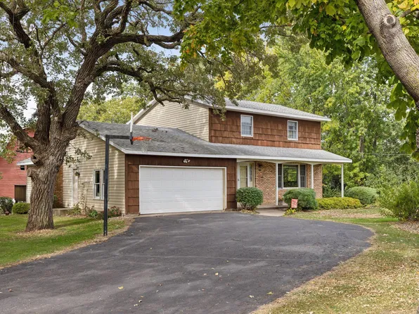 324 County Road F, Hudson, WI 54016