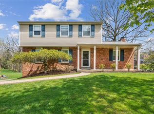 200 Kinvara Dr, Pittsburgh, PA 15237