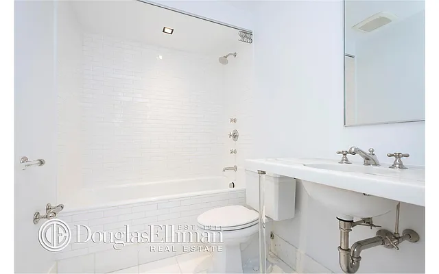 Rented by Douglas Elliman | media 21