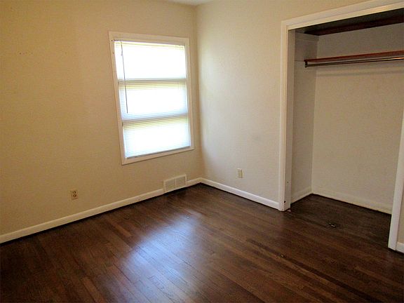 5th image of 730 E Broadway St