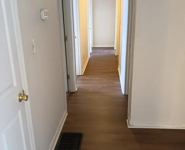 128 Henry Dr — Photo 7