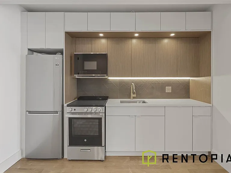 411 Meeker Ave #605D — Photo 2