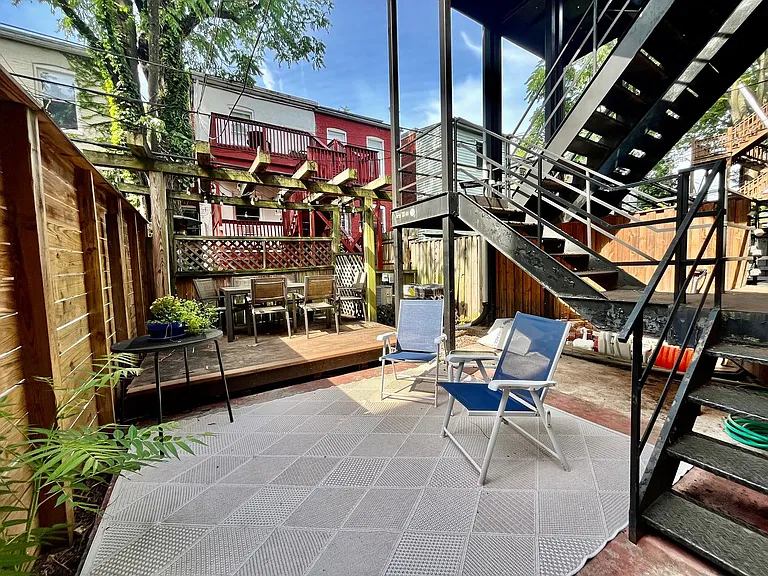 1446 Newton St NW #B — Photo 12