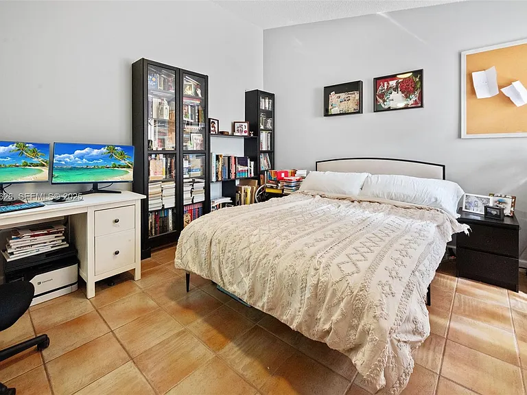 11840 SW 80th St #526 — Photo 9