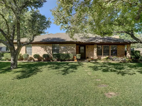 1222 Ridgewood Cir, Southlake, TX 76092