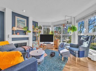 7055 Wilma St #210, Burnaby, BC