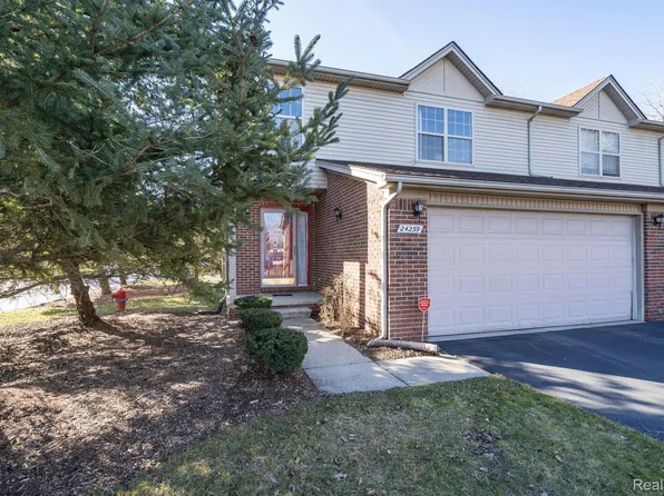 24239 Lathrup Blvd, Southfield, MI 48075