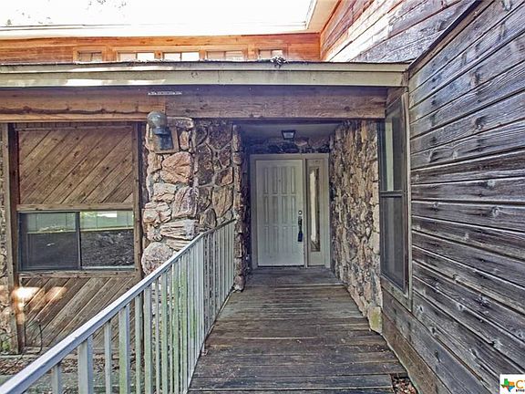 5th image of 822 Trail Crest Dr