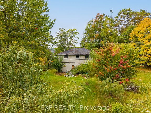 3rd image of 1144 S Morrison Lake Rd