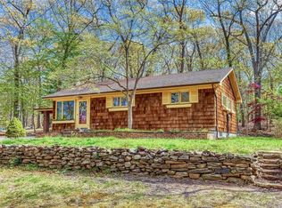 114 Dogwood Dr, Wading River, NY