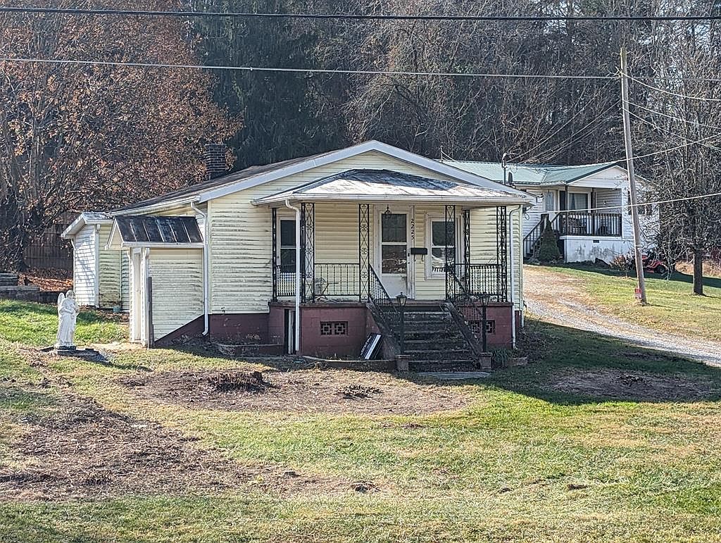 2225 W Ridge Rd, Wytheville, VA 24382 MLS 91804 Zillow