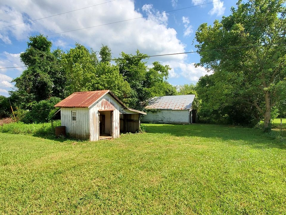 2nd image of 476 Crafton Rd
