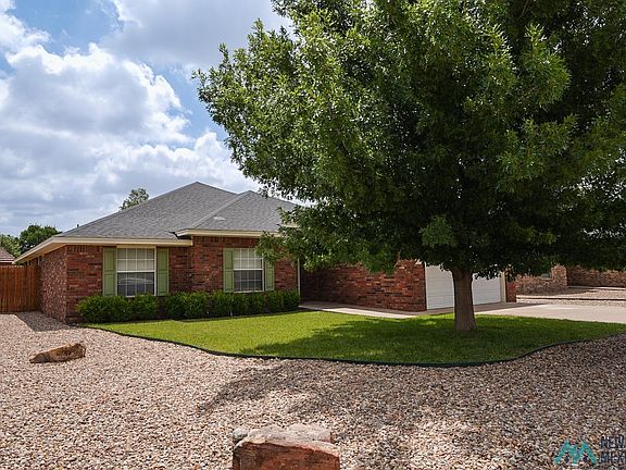 3rd image of 1805 Arbor Dr