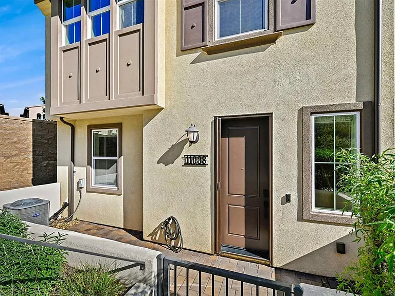 11038 Peyton Way — Photo 2