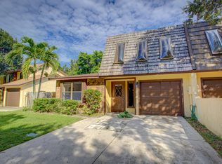 1092 Raintree Ct, Palm Beach Gardens, FL 33410