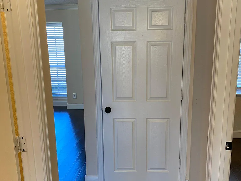 2421 Lakeview Cir — Photo 12