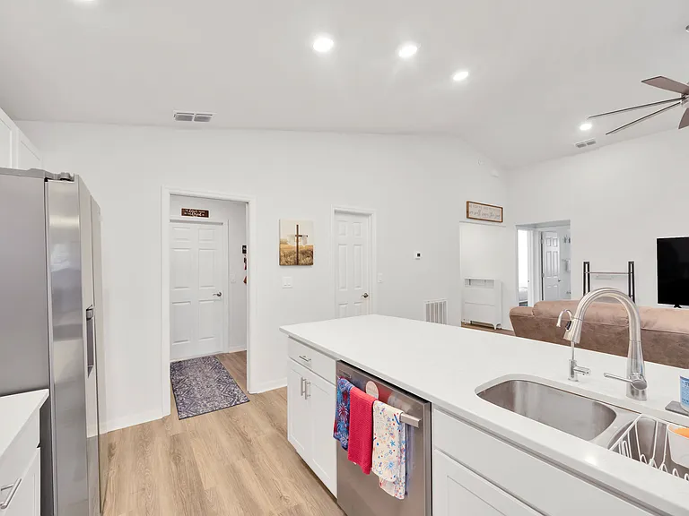 1072 Aruba Ave — Photo 8